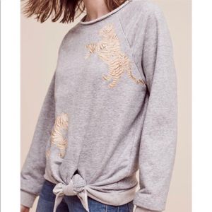🐅 Anthropologie Tiger Akemi + Kin Sweatshirt size XS